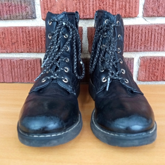 Steve Madden 'Bettyy' Vegan Leather Diamond Quilted Combat Boots in Black - Picture 4 of 7